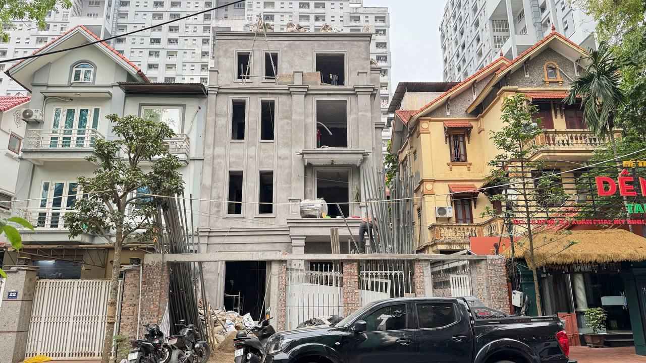 Lắp đặt hệ thống máy cấp khí tươi cho biệt thự đang hoàn thiện tại Bùi Xuân Phái Lắp đặt hệ thống máy cấp khí tươi cho biệt thự đang hoàn thiện tại Bùi Xuân Phái